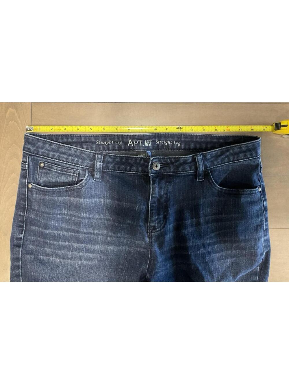 Apt.9 Womens Straight Leg Modern Capri (25” Inseam) Jeans Size 16 - Picture 5 of 9